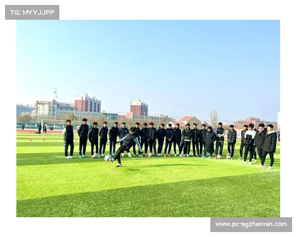 探寻足球赛事的魅力与激情 下载最全面的体育足球信息一站式体验 探寻足球赛事的魅力与激情 下载最全面的体育足球信息一站式体验